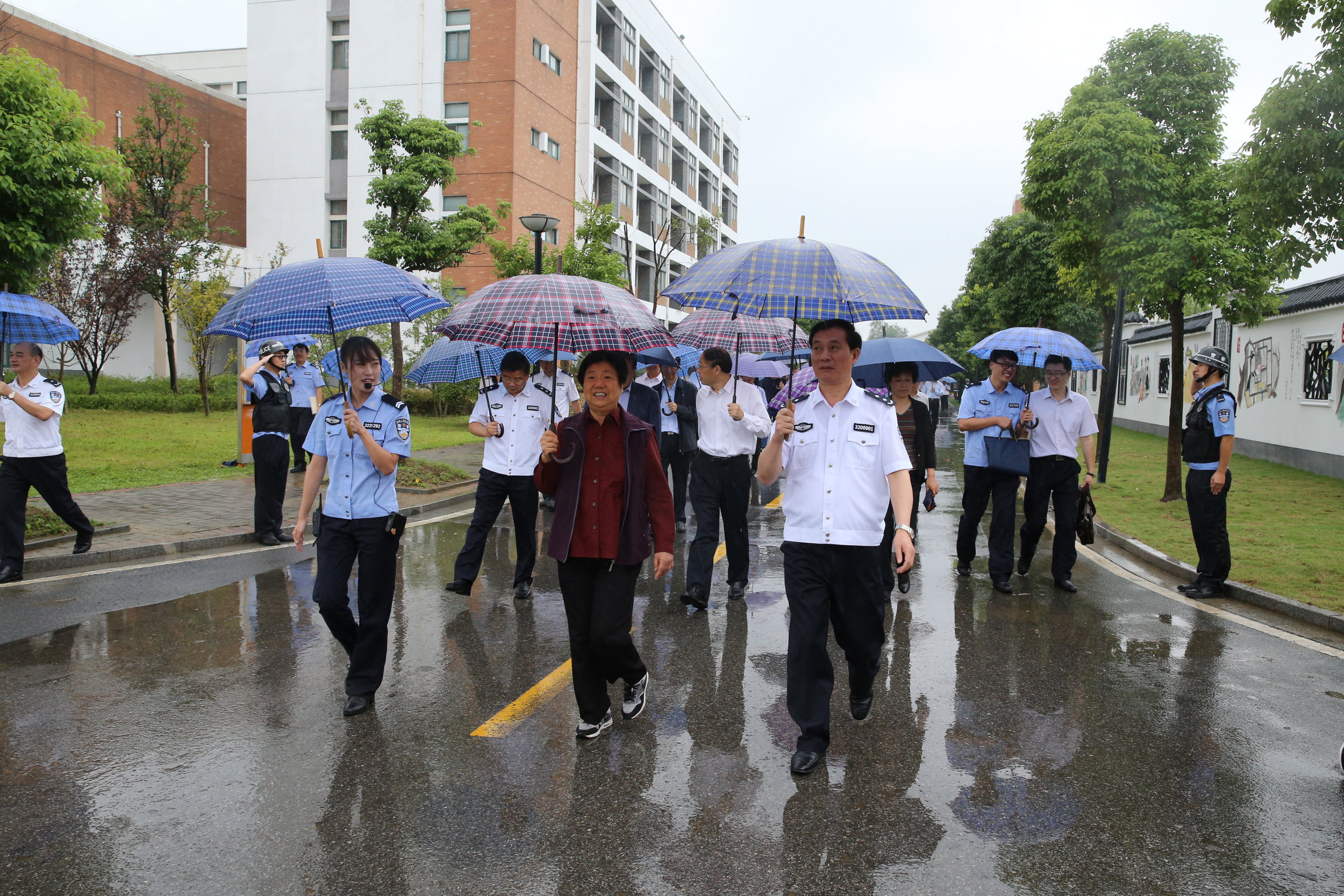 江苏省政协